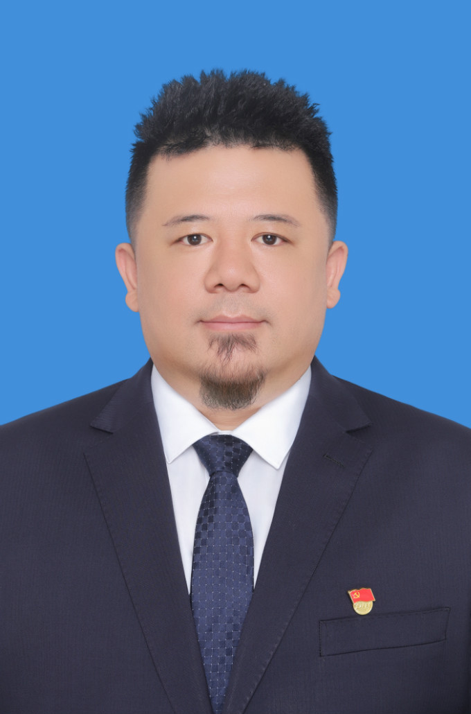 次旦多杰（黨委委員、副總經(jīng)理兼總工程師）